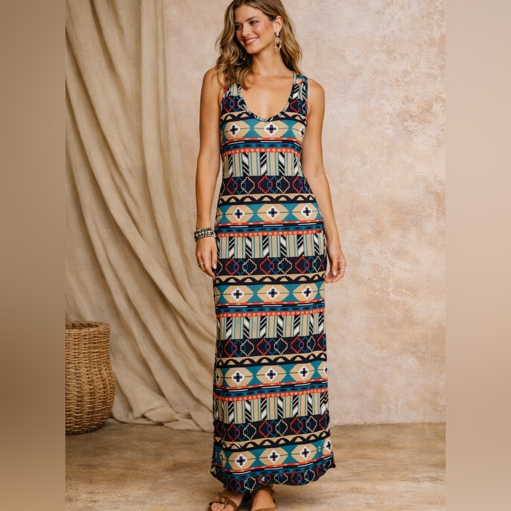NWOT Love Ari Black Aztec Boho Whimsy Print Maxi Dress Size Large